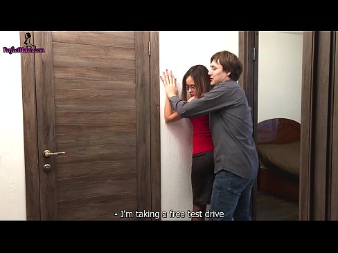 ❤️ ሴክሲ ሪልቶር በስሜታዊነት እምሷን ትናገራለች እና አፓርታማዋን ስትሸጥ ትበዳለች - Krempai ☑  በእኛ am.tuberxxx.ru% ️❤